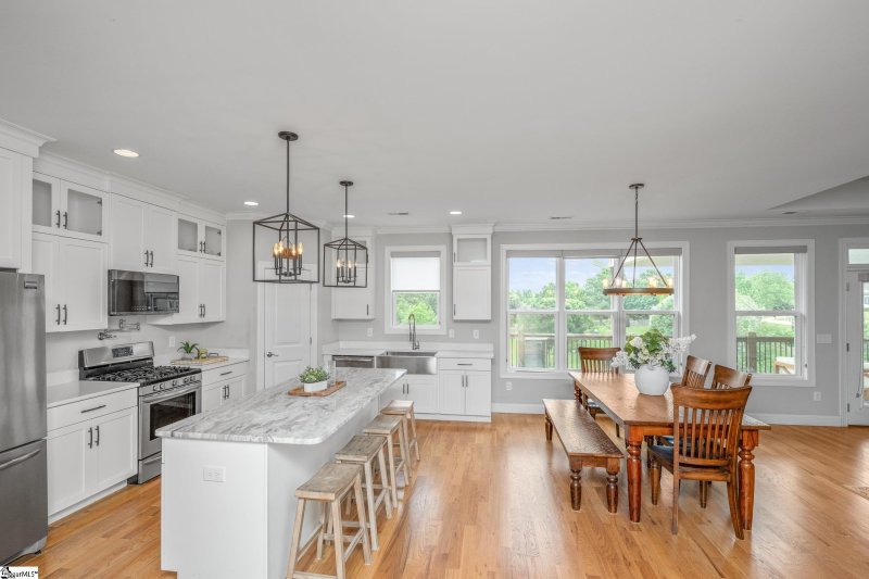 Property image 4 at 2 Winding Walk Way, Taylors, SC 29687