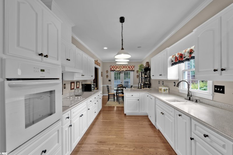 Property image 4 at 17 Bradford North Way, Greenville, SC 29617