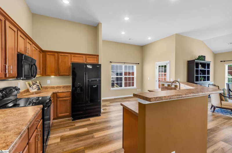 Property image 4 at 101 Peaks Court, Taylors, SC 29687