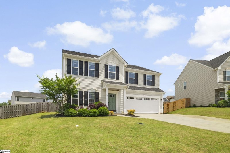 Property image 2 at 305 Vicksburg Drive, Piedmont, SC 29673