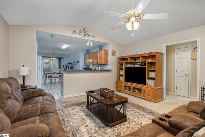 Property image 3 of 110 Ketchitan Court in Oak Knoll, Greenville, SC 29605