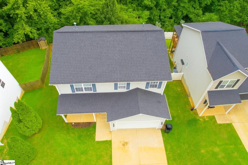 Property image 4 of 213 Kingscreek Drive in Carman Glen, Greer, SC 29650