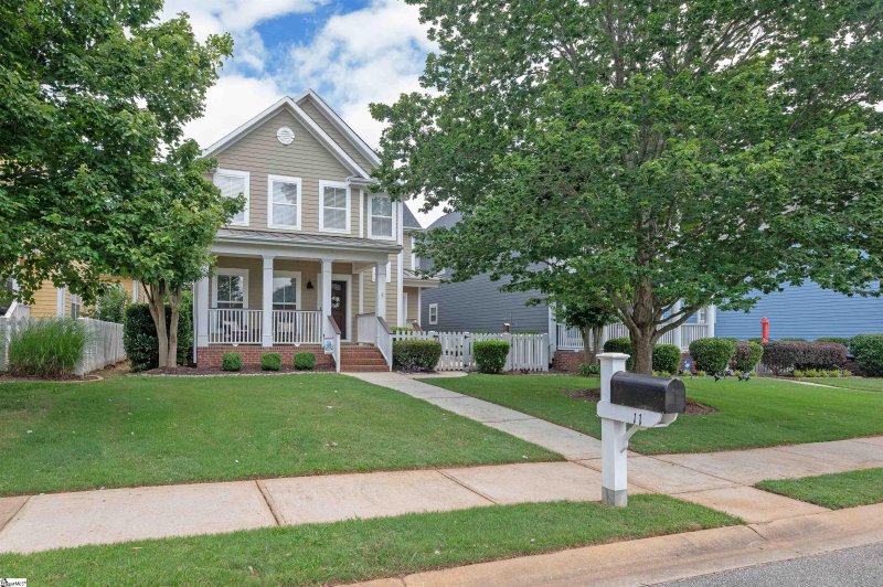 Property image 3 at 11 Valcourt Circle, Simpsonville, SC 29680