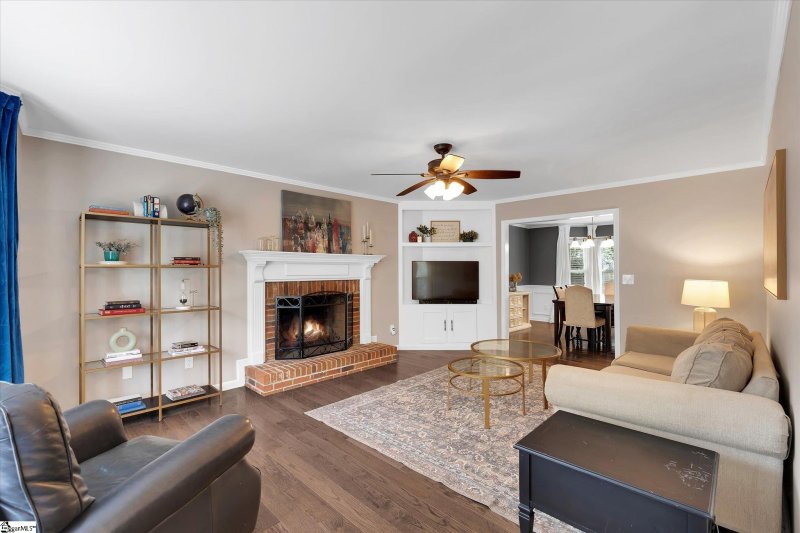 Property image 4 at 121 Legrae Lane, Taylors, SC 29687