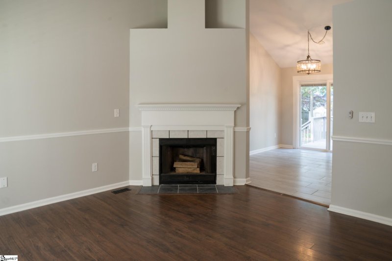 Property image 5 at 4 Woodmark Court, Simpsonville, SC 29681-4454