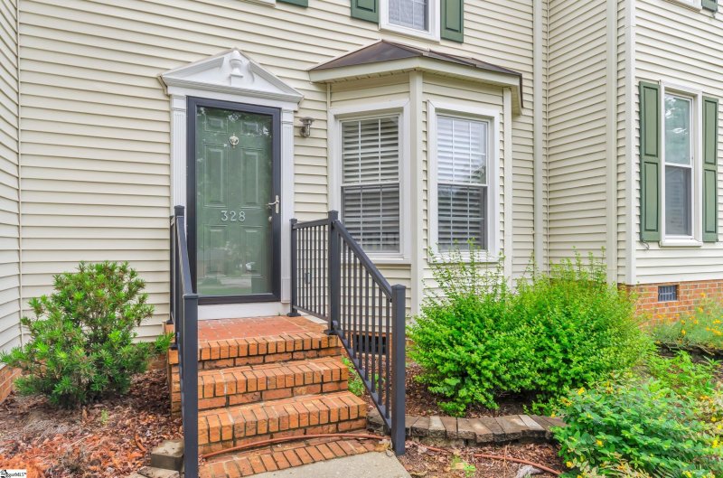 Property image 2 at 328 Angie Drive, Taylors, SC 29687