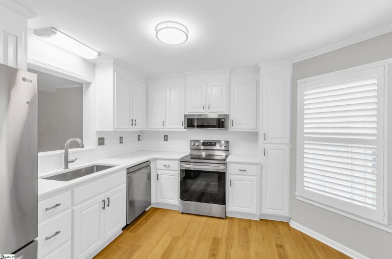 Property image 4 at 328 Angie Drive, Taylors, SC 29687