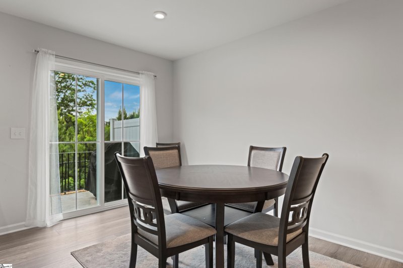 Property image 4 at 128 Sarnesfield Way, Greenville, SC 29605