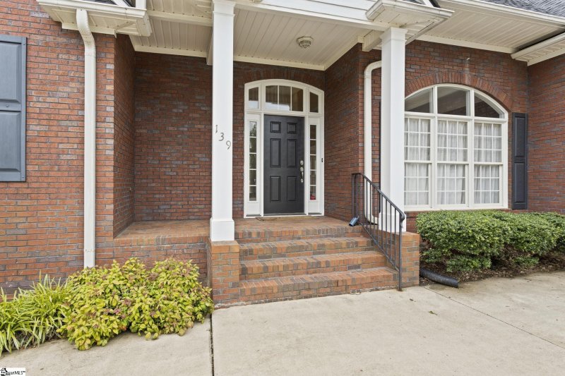 Property image 2 of 139 N Woodfin Ridge Drive in Woodfin Ridge, Inman, SC 29349