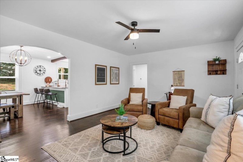 Property image 5 at 13 Tindal Road, Greenville, SC 29617