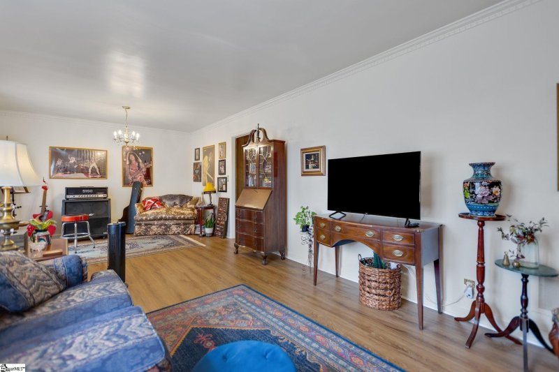 Property image 4 at 106 Lakemont Drive, Greer, SC 29651-5957