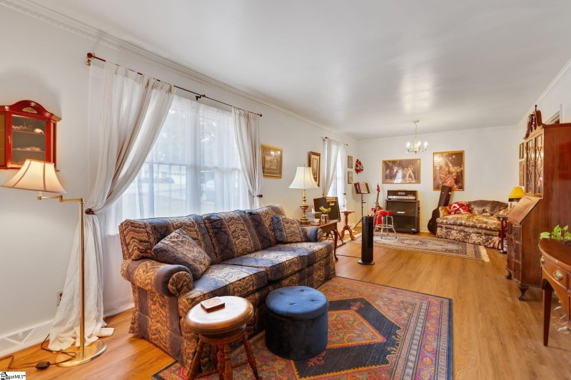 Property image 5 at 106 Lakemont Drive, Greer, SC 29651-5957