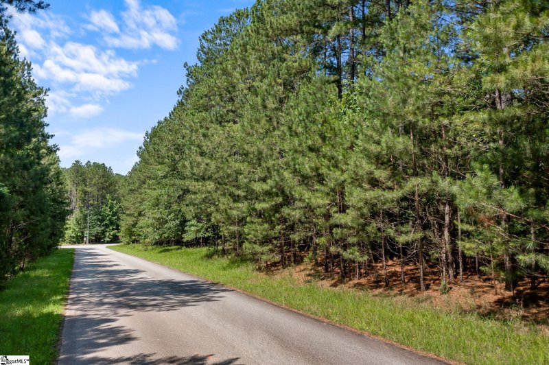 Property image 2 at 2 Southview Drive, Iva, SC 29655