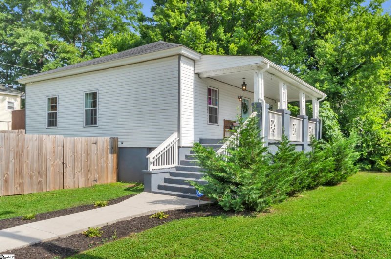 Property image 3 of 44 4th Avenue in Judson, Greenville, SC 29611