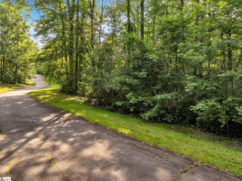 Property image 5 of 10 Queensmoor Road in Cliffs Valley, Travelers Rest, SC 29690-4100