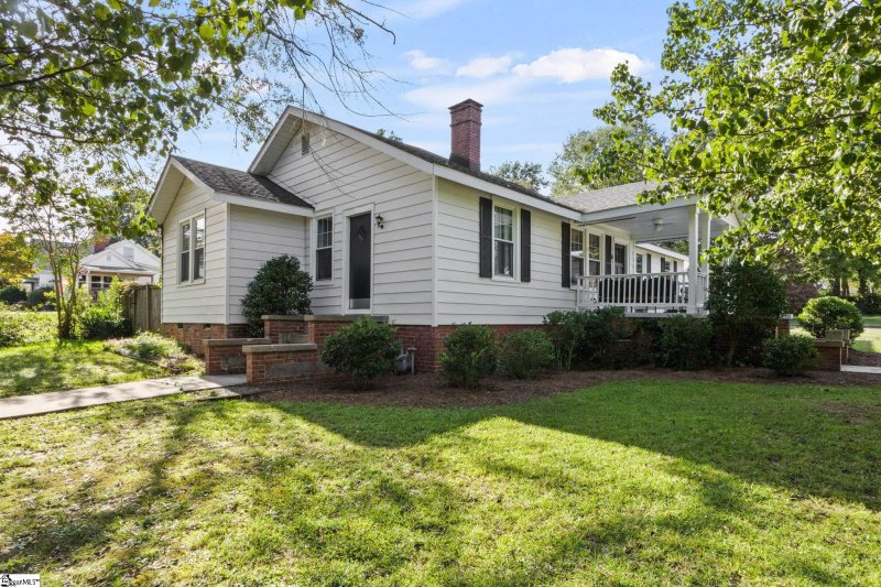 Property image 3 of 10 Keith Drive in Overbrook, Greenville, SC 29607