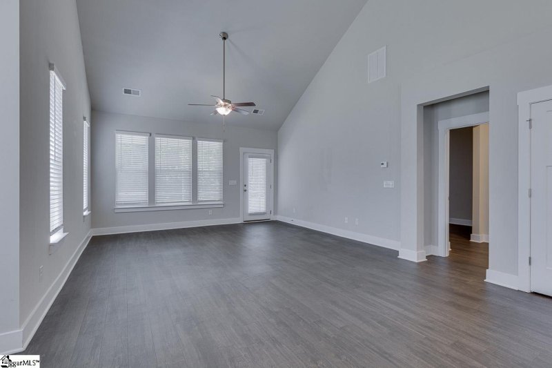 Property image 4 at 40 Creekhaven Lane, Taylors, SC 29687