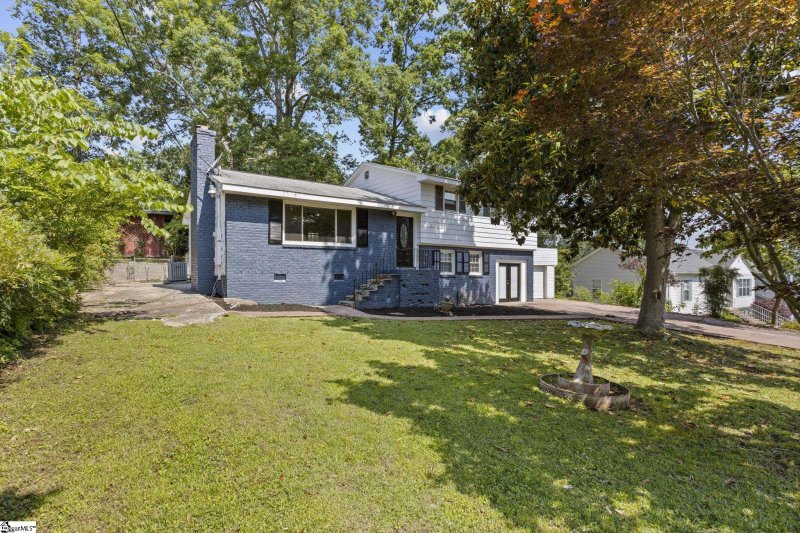 Property image 4 at 106 Chesterfield Road, Greenville, SC 29605