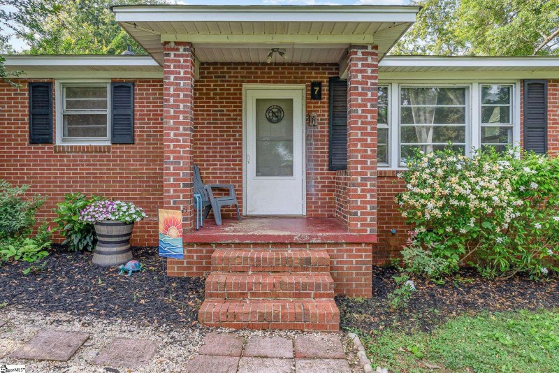 Property image 5 of 7 Edgewood Street in Sleepy Hollow, Liberty, SC 29657-1301