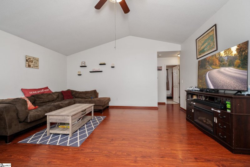 Property image 2 at 10 Sunset Mountain Court, Travelers Rest, SC 29690
