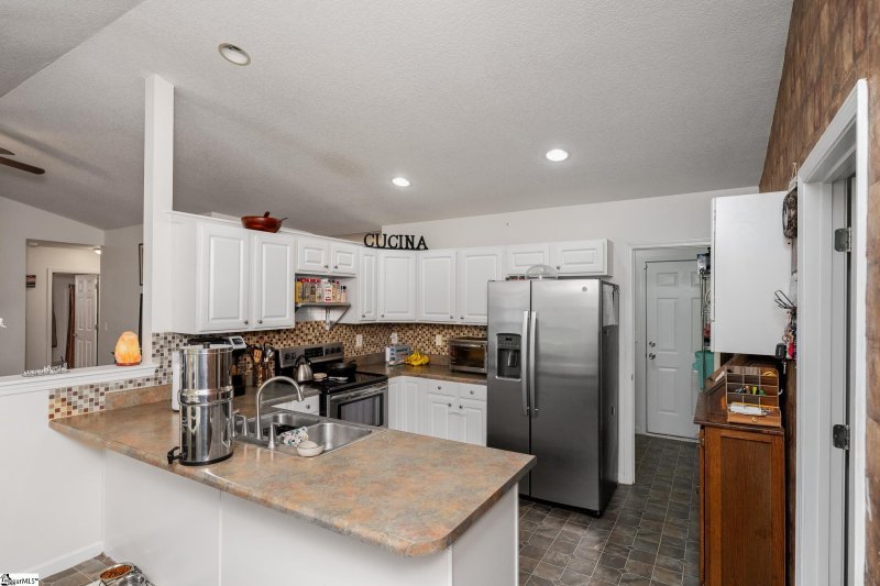 Property image 4 at 10 Sunset Mountain Court, Travelers Rest, SC 29690