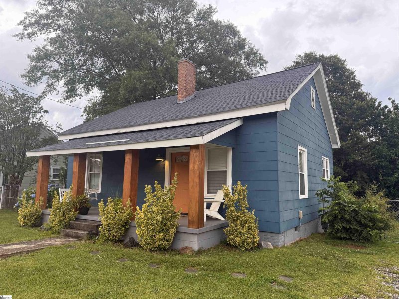 Victor Mill, Greer Community