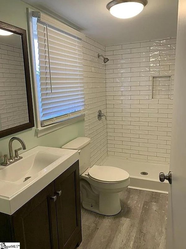 Property image 4 at 13 26th Street, Greer, SC 29651