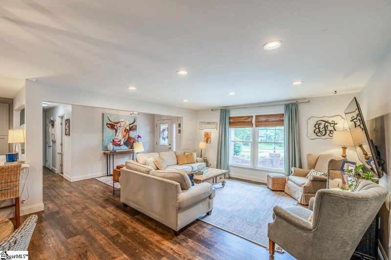 Property image 3 at 301 Devenger Road, Greer, SC 29650