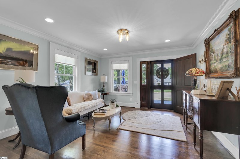 Property image 4 at 15 High Hill Street, Greenville, SC 29605