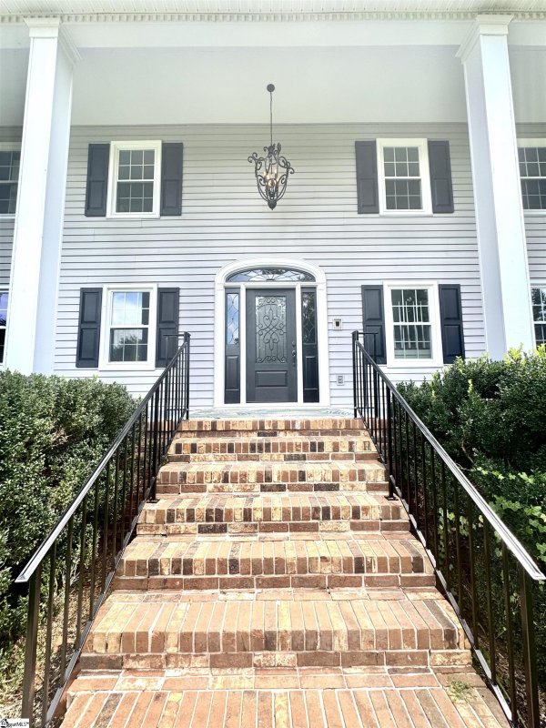 Property image 3 at 102 Buckingham Court, Easley, SC 29640