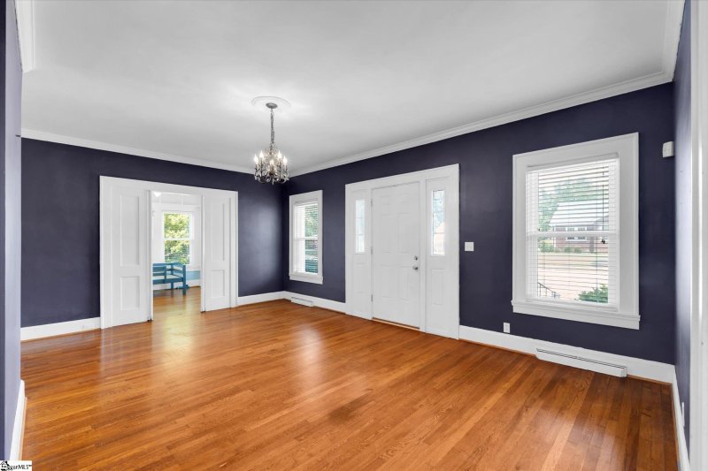 Property image 4 at 209 W Walnut Street, Clinton, SC 29325