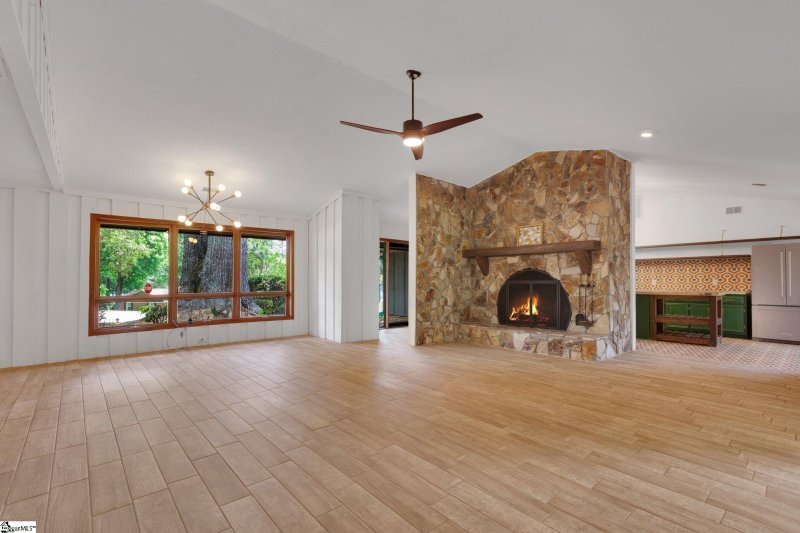 Property image 5 at 118 Brockman Drive, Mauldin, SC 29662-2335