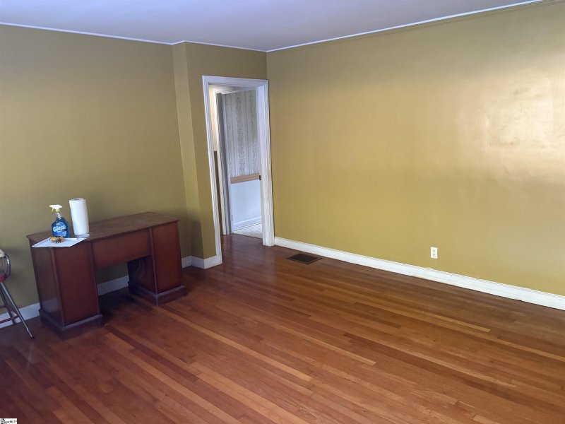 Property image 3 at 29 Monaview Street, Greenville, SC 29617