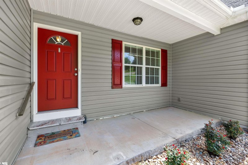 Property image 2 at 122 Claridge Place, Belton, SC 29627