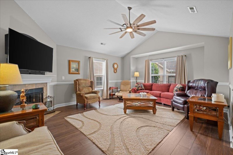 Property image 5 of 636 Cordelia Court in Glen Lake, Boiling Springs, SC 29316
