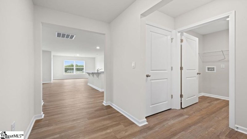 Property image 4 of 528 Sunfire Street in Lakestone, Woodruff, SC 29388