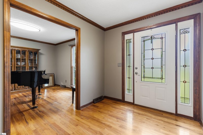 Property image 4 at 217 Hedgewood Terrace, Greer, SC 29650