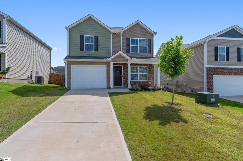 Property image 3 at 104 Allston Court, Fountain Inn, SC 29644