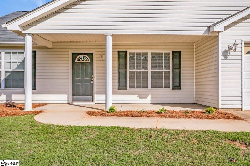 Property image 4 at 2013 Small Meadows Court, Fountain Inn, SC 29644