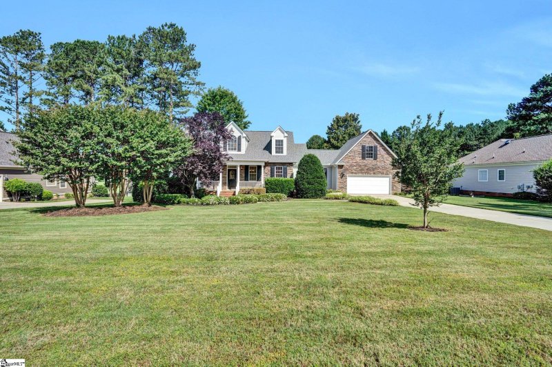 Property image 2 of 10 Laurelcrest Lane in Cherokee Valley, Travelers Rest, SC 29690-8188
