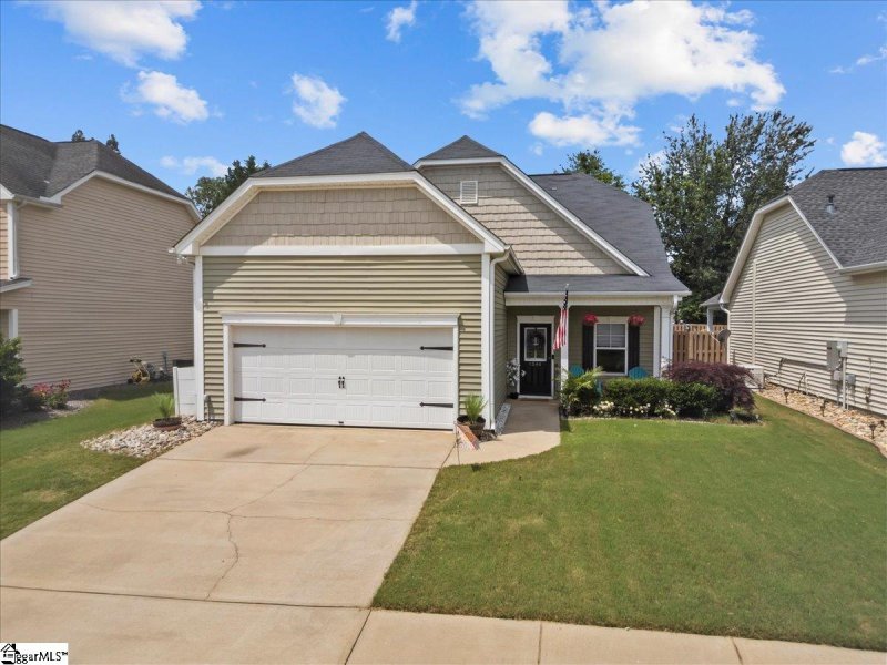 1044 Merlot Court