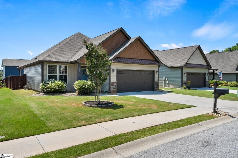 Property image 2 at 313 Hampton Farms Trail, Greenville, SC 29617