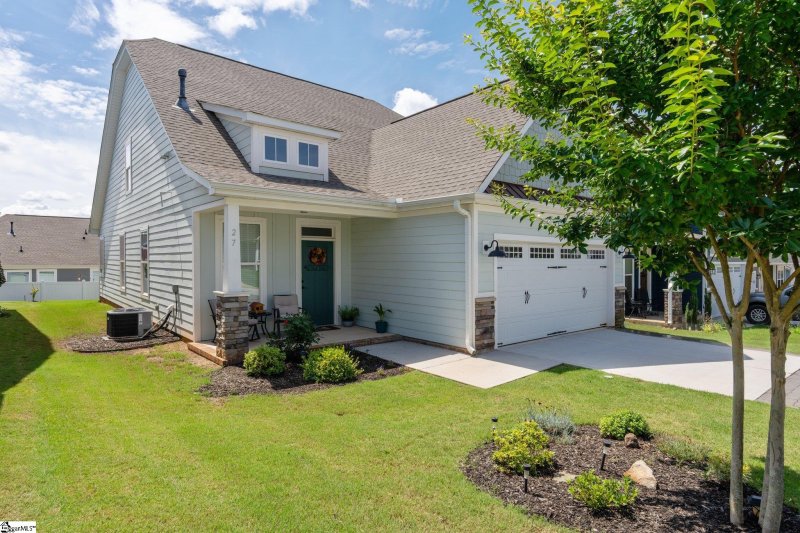 Property image 2 at 27 Mossycup Road, Taylors, SC 29687