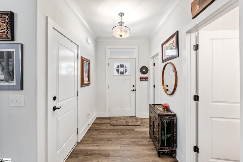 Property image 5 at 27 Mossycup Road, Taylors, SC 29687