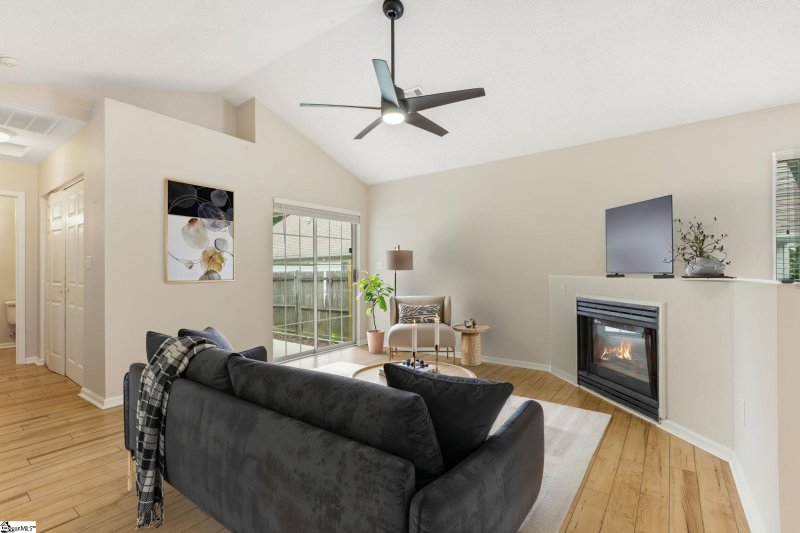 Property image 4 at 21 Lantern Lane, Greer, SC 29651