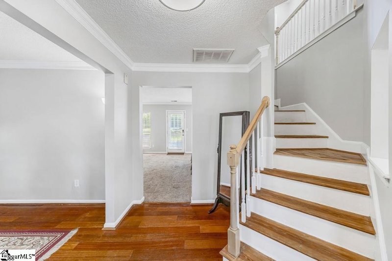 Property image 4 at 1 Sandy Lane, Greenville, SC 29605-5948