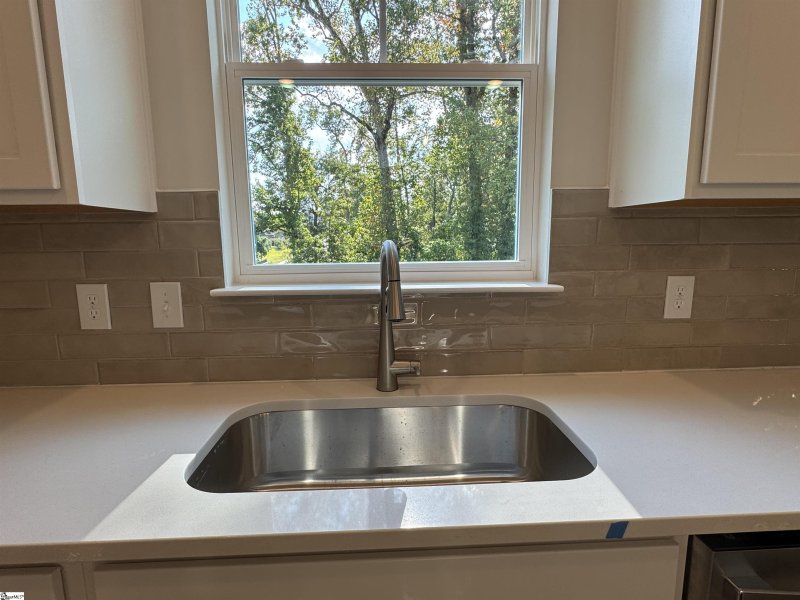 Property image 5 of 672 Columbus Circle in Greenrich Mill, Simpsonville, SC 29680