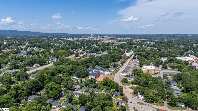 Property image 3 of 111 Lepak Lane in Hue on Green, Greenville, SC 29605