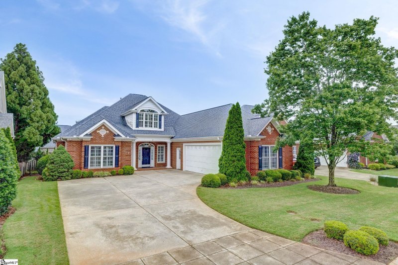 Property image 3 at 3 Henson Place, Greer, SC 29650