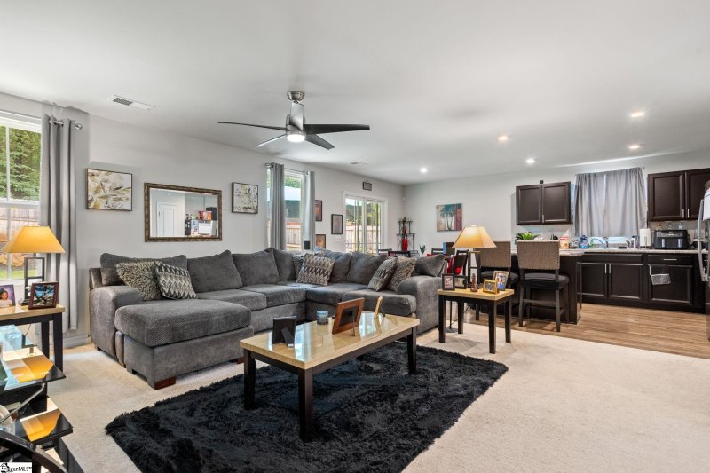 Property image 3 at 111 Portchester Lane, Greenville, SC 29605